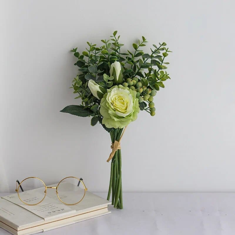 Bouquet de Roses et d'Eucalyptus