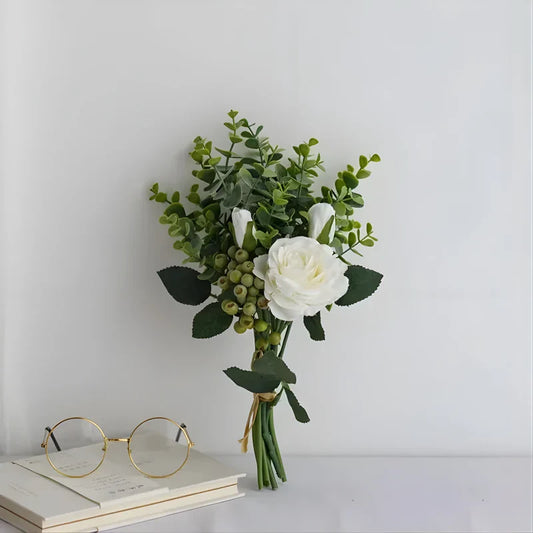 Bouquet de Roses et d'Eucalyptus