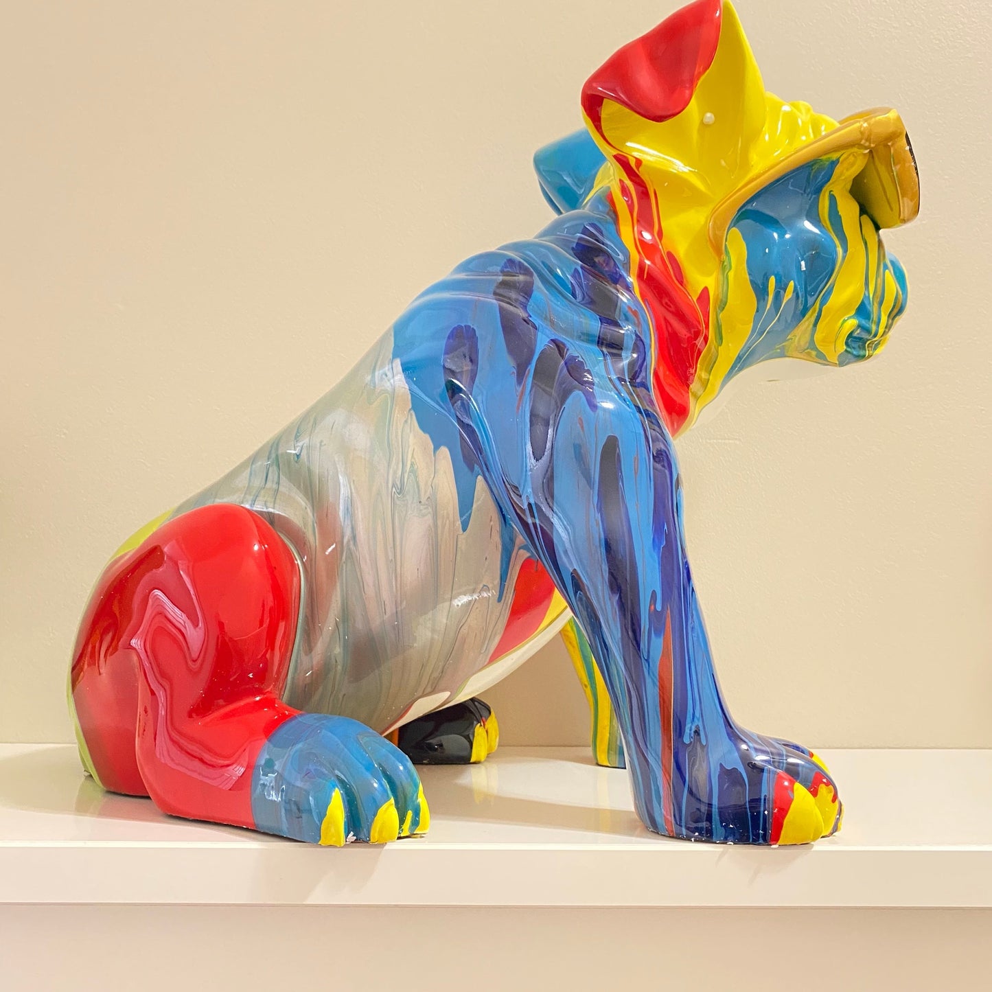 Sculpture en Résine - Chien avec Lunettes de Soleil